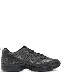 Mizuno: Чёрные кроссовки 