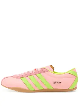adidas: Розовые кроссовки 