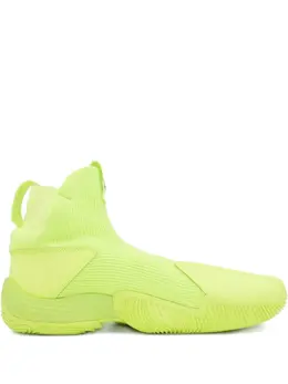 adidas: Зелёные кроссовки 
