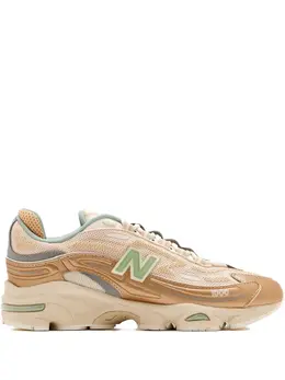 New Balance: Бежевые кроссовки 