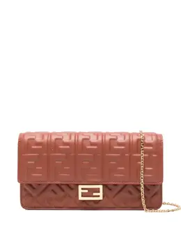 FENDI: Коричневый клатч  Baguette