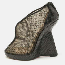 Christian Louboutin: Чёрные туфли 