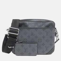 Louis Vuitton: Чёрная сумка 