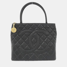 Chanel: Чёрная сумка 