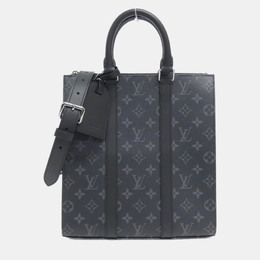 Louis Vuitton: Чёрная сумка 