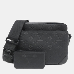 Louis Vuitton: Чёрная сумка 