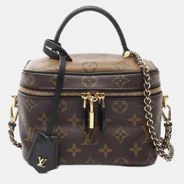 Louis Vuitton: Чёрная сумка 