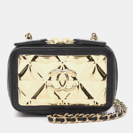Chanel: Чёрная обложка 
