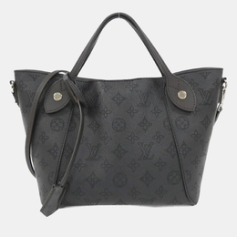 Louis Vuitton: Чёрная сумка 
