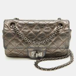 Chanel: Тёмная сумка 