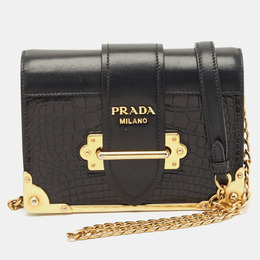 Prada: Чёрный клатч 