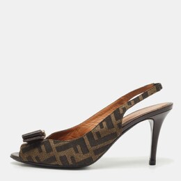 Fendi: Коричневые туфли  Zucca