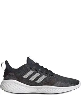 adidas: Чёрные кроссовки 