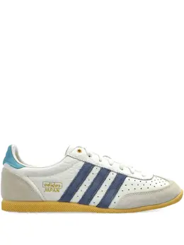 adidas: Белые кроссовки 