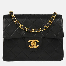 Chanel: Чёрная сумка 