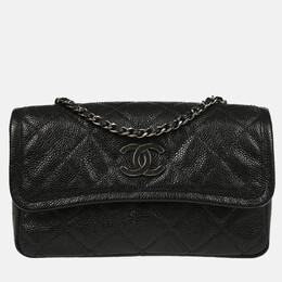 Chanel: Чёрная сумка 