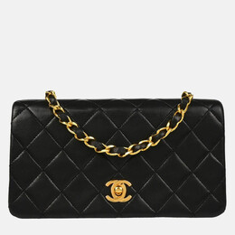 Chanel: Чёрная сумка 