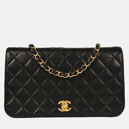 Chanel: Чёрная сумка 