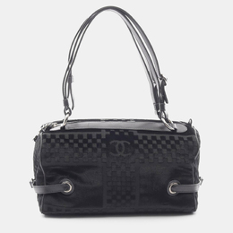 Chanel: Чёрная сумка 