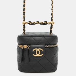 Chanel: Чёрная сумка 
