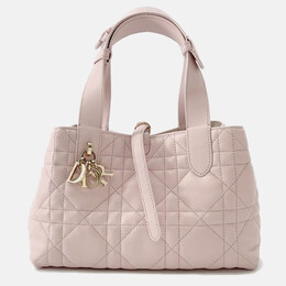 Dior: Розовая сумка 