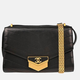 Chanel: Чёрная сумка 