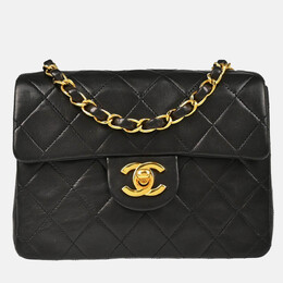 Chanel: Чёрная сумка 