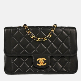 Chanel: Чёрная сумка 