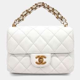 Chanel: Белая сумка 