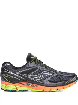 Saucony: Кроссовки 