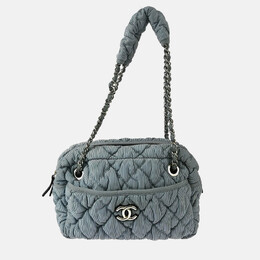 Chanel: Голубая сумка 