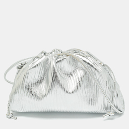 Bottega Veneta: Серебристая сумка  Pouch