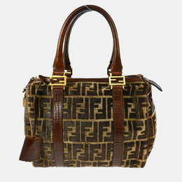 Fendi: Коричневая сумка  Zucca