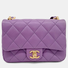 Chanel: Фиолетовая сумка 