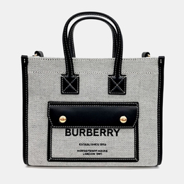 Burberry: Чёрная сумка-шоппер  Freya