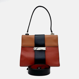 Prada: Коричневая сумка 