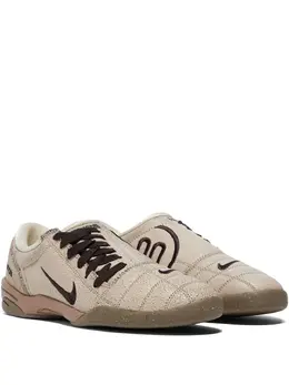 Nike: Белые кроссовки 