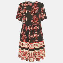 RED Valentino: Чёрное платье 