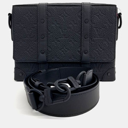 Louis Vuitton: Чёрная сумка 