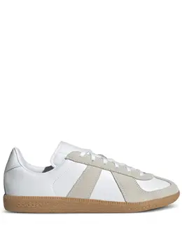 adidas: Белые кроссовки 