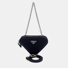 Prada: Косметичка 