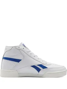 Reebok: Белые кроссовки  Club C