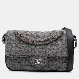 Chanel: Чёрная сумка 