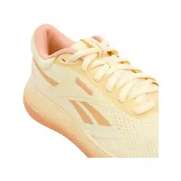Reebok: Бежевые кроссовки 