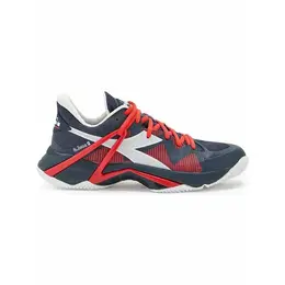 Diadora: Тёмные кроссовки 
