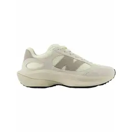 New Balance: Серые кроссовки 