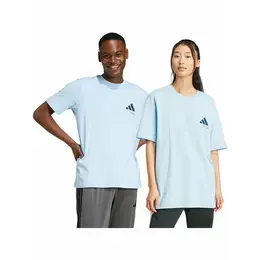 adidas: Спортивная футболка 