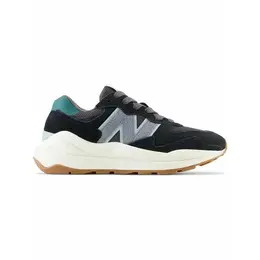 New Balance: Чёрные кроссовки  5740