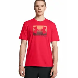 Under Armour: Спортивная футболка 