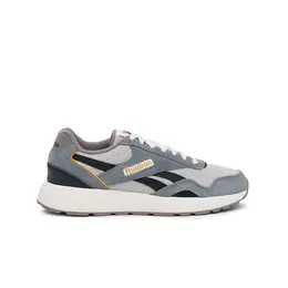 Reebok: Серые кроссовки 